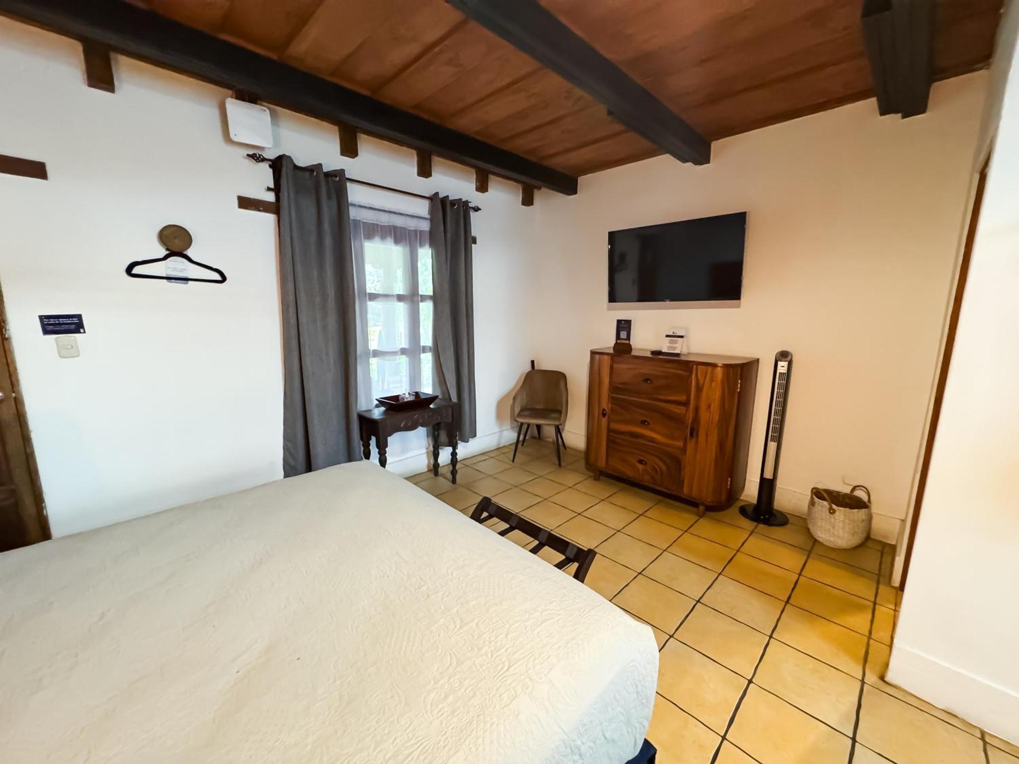 Cacique Real Hotel